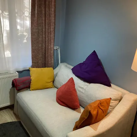 Oval Flats Old * Istanbul