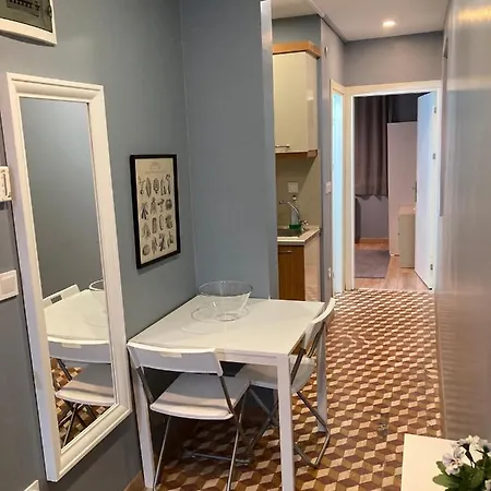 Oval Flats Old Hotell