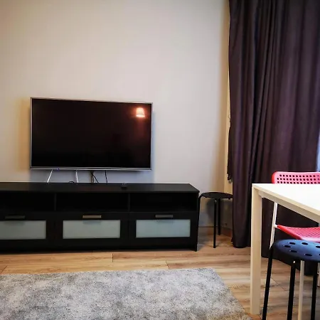 Oval Flats Old * Istanbul