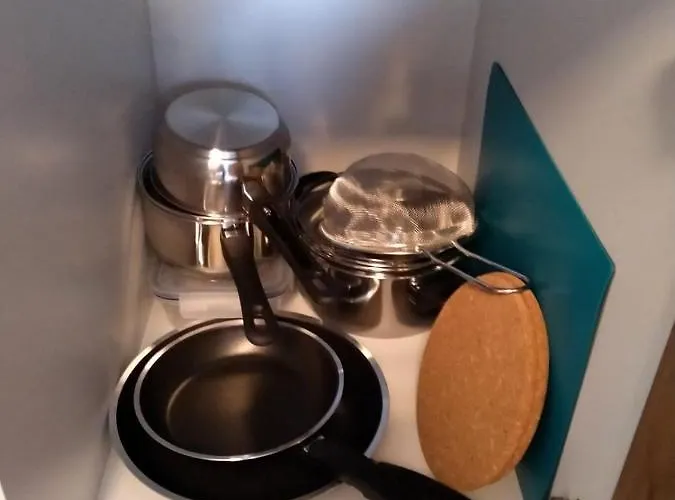 Oval Flats Old Otel *