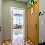 Oval Flats Old