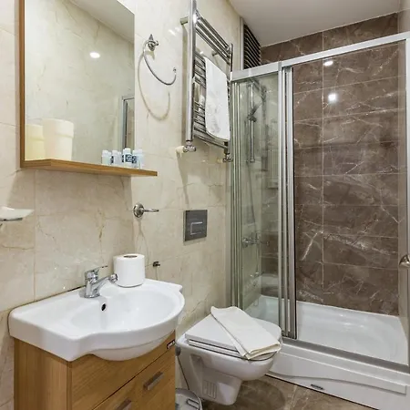 Oval Flats Old Hotel Istanbul